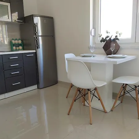 Seaside Mireja Apartman *