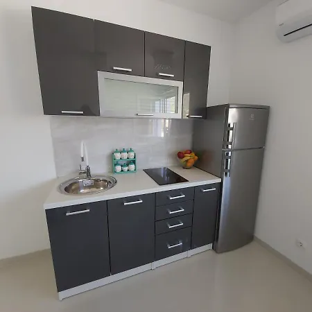Apartman Seaside Mireja *